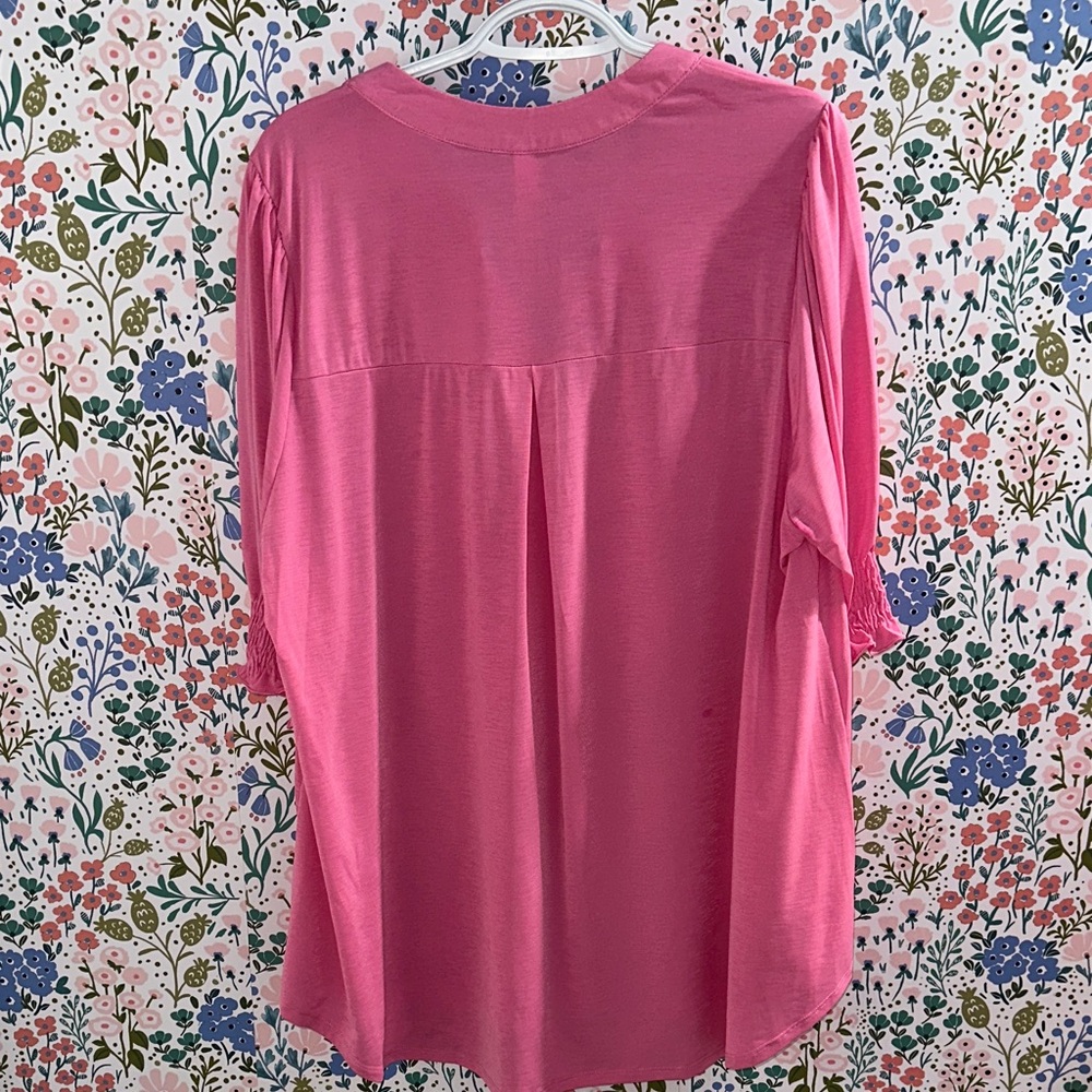 Dear Scarlett Smocked Wrinkle Free 3/4 Sleeve Top - Picture 5 of 5